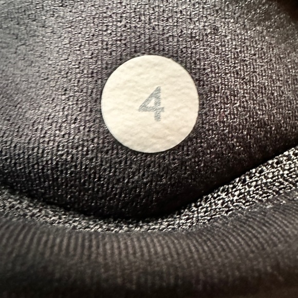 Lululemon leggings size 4 black - Picture 5 of 6